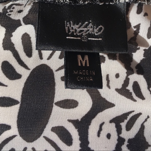 Sheer black/tan xhiliration top - Picture 3 of 3